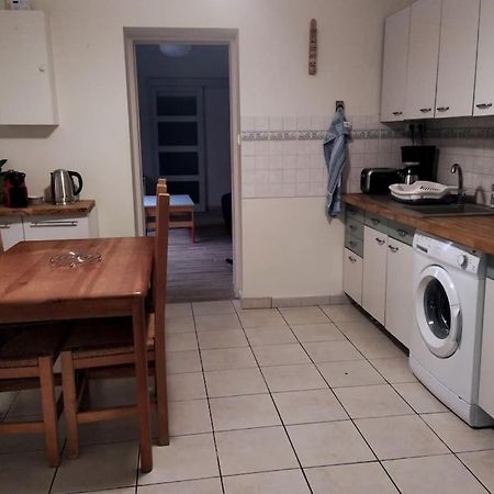 Maison Agreable Avec Stationnement Privatif Angouleme Luaran gambar
