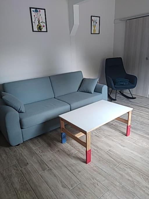Maison Agreable Avec Stationnement Privatif Angouleme Luaran gambar